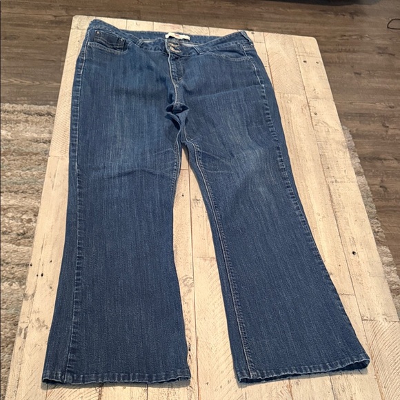 Levi's 526 Slender Boot Dark Blue Jeans Sz 32x32 Women Coastal Cowboy Y2K style - Picture 3 of 9